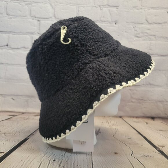 Women\'s UGG Fluff Scalloped Hat main image 4